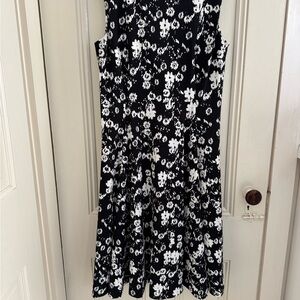 Calvin Klein Black and White Floral Dress with Pockets